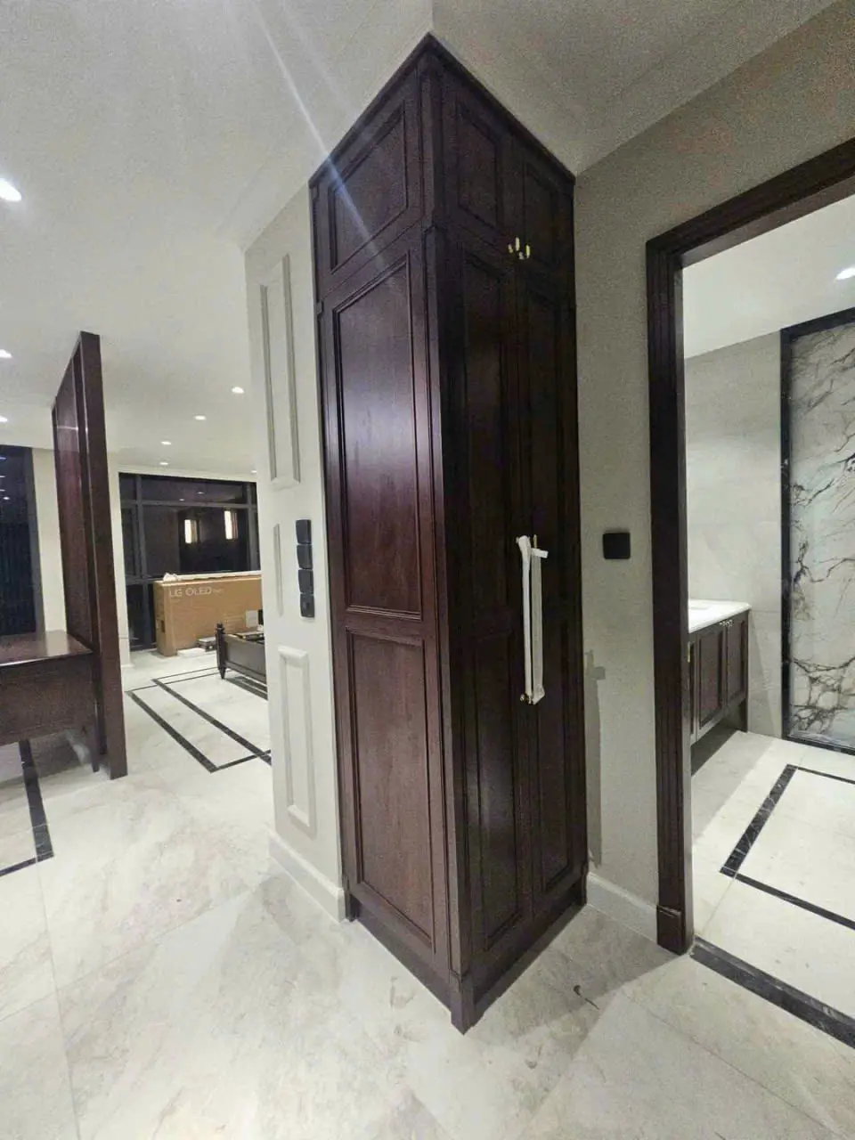 Nội Thất Gỗ Sồi Mỹ Cao Cấp – Vẻ Đẹp Bền Vững Cho Biệt Thự, Nhà Phố Và Căn Hộ Sang Trọng